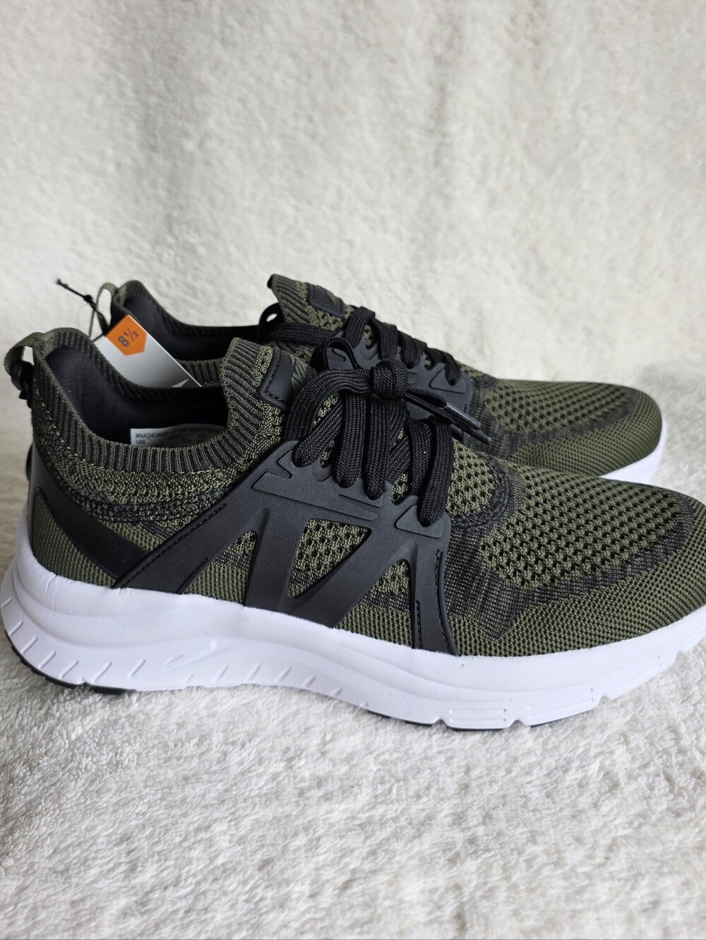 New Avia Men's Quickflash olive Running Sneakers comfortable breathable Size 8.5